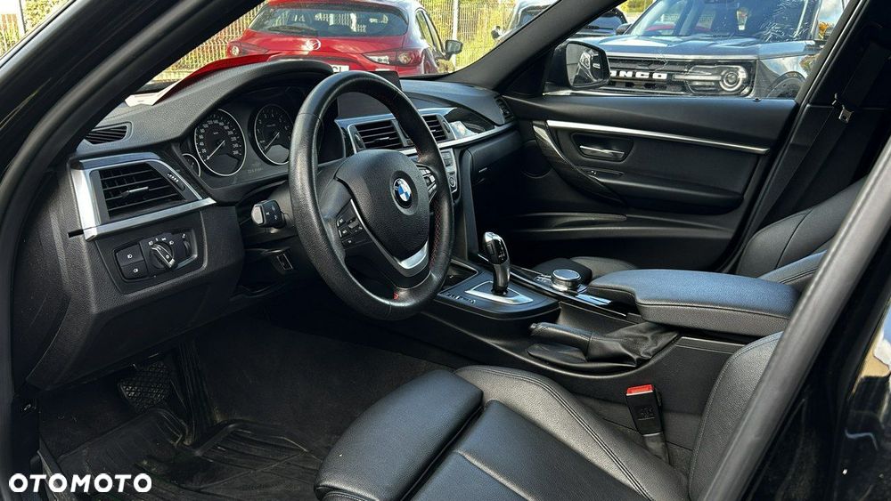 BMW Seria 3 330i xDrive Advantage sport - 7