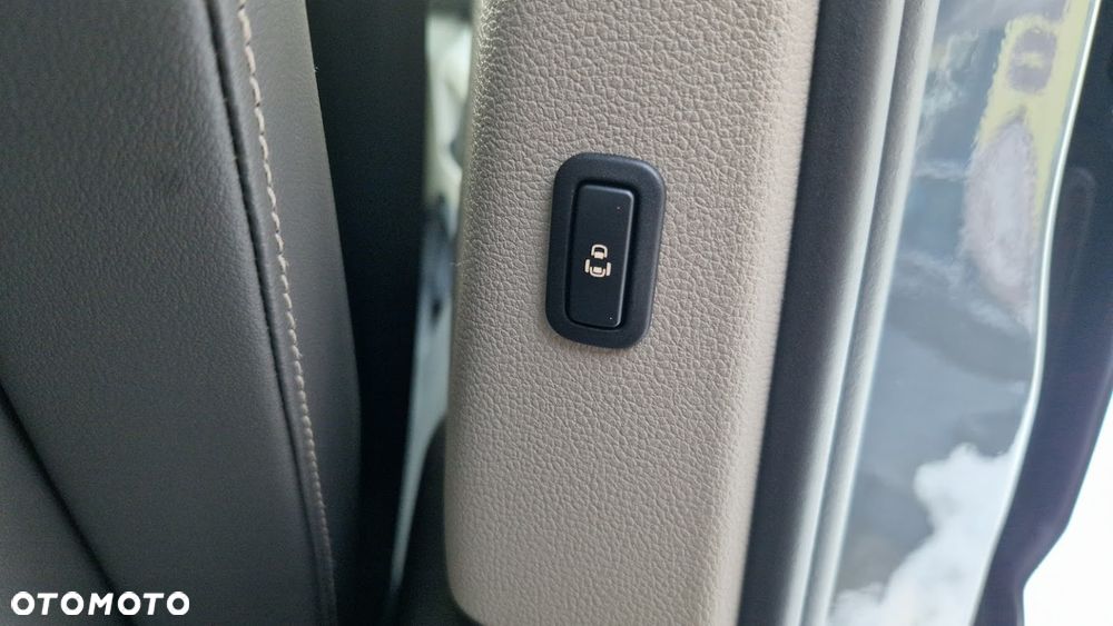 Volkswagen Multivan - 7