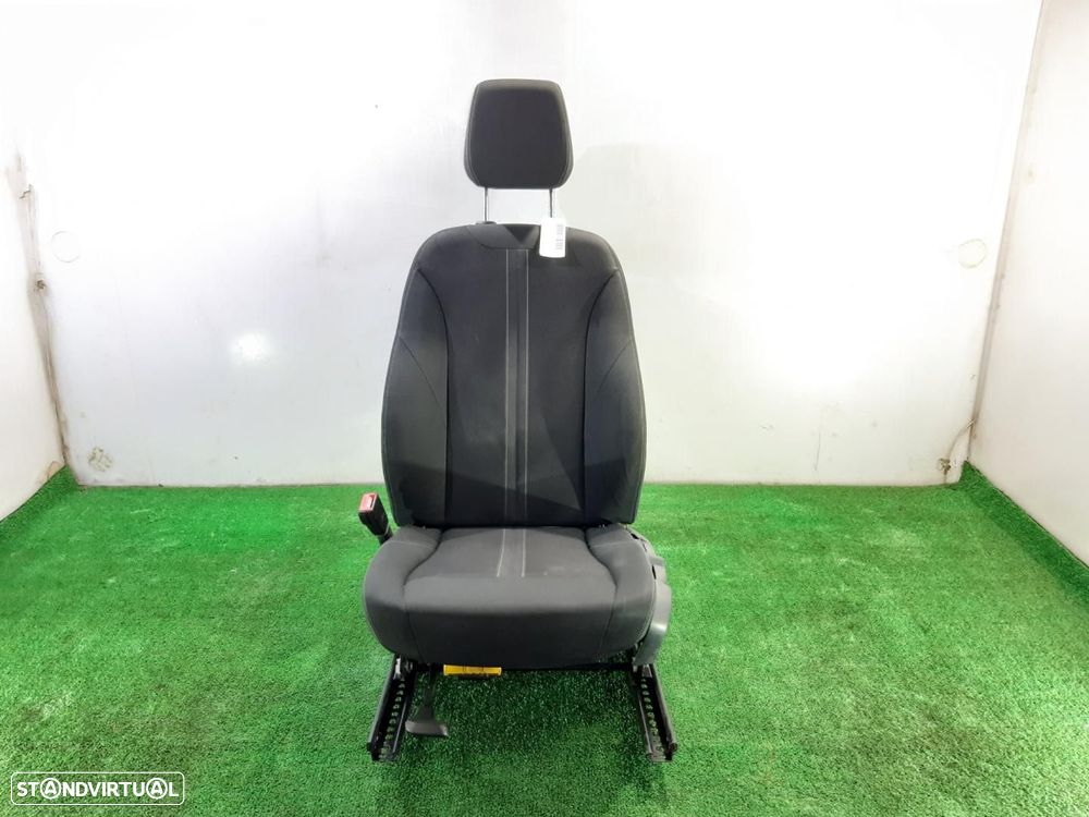 BANCO FRENTE ESQUERDO BMW SERIE 1 - 1