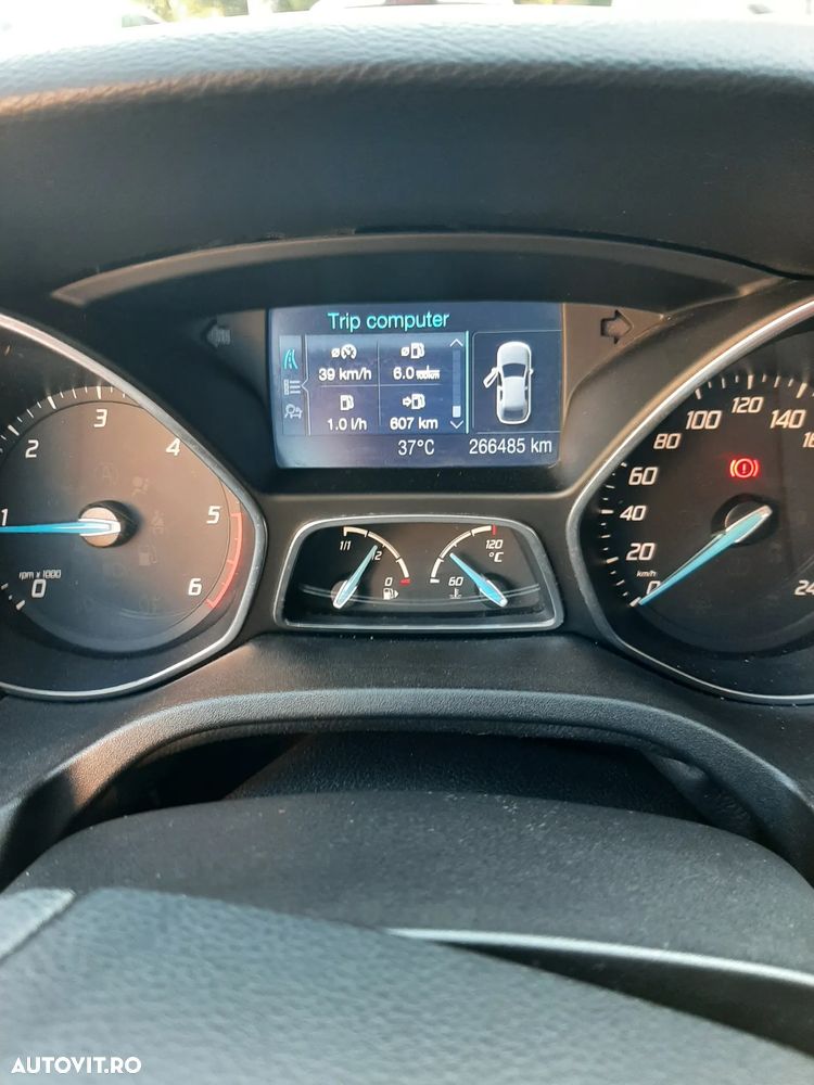 Ford Focus - 13