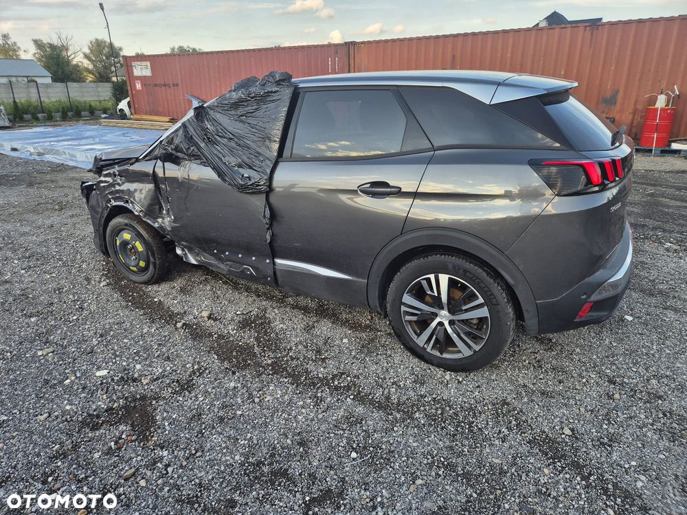 Peugeot 3008 1.2 PureTech Allure Pack S&S EAT8 - 11