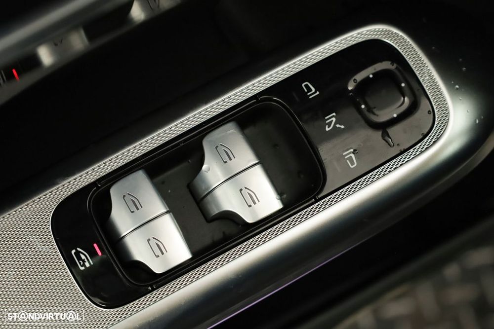 Mercedes-Benz E 300 Standard - 21