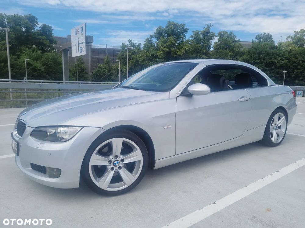 BMW Seria 3 320i - 1