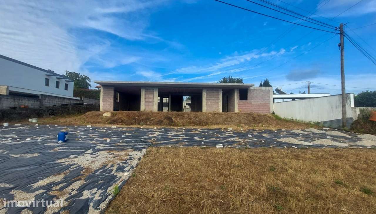 Venda de moradia V3 em fase de construção, Serreleis, Viana do Caste - Grande imagem: 3/27