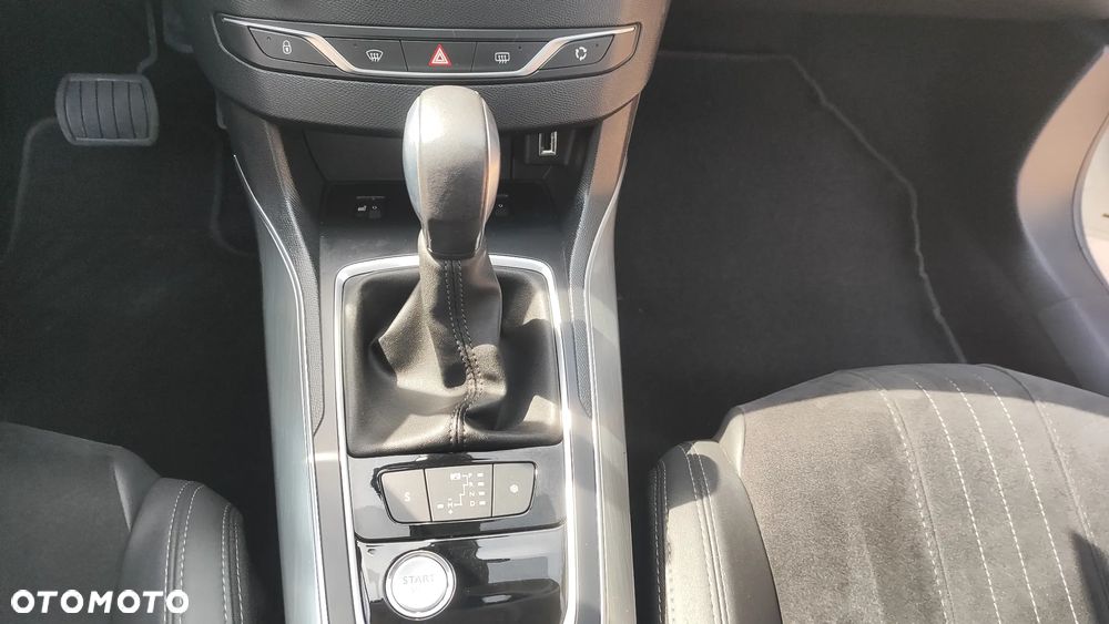 Peugeot 308 BlueHDi 120 EAT6 Stop & Start Allure - 21