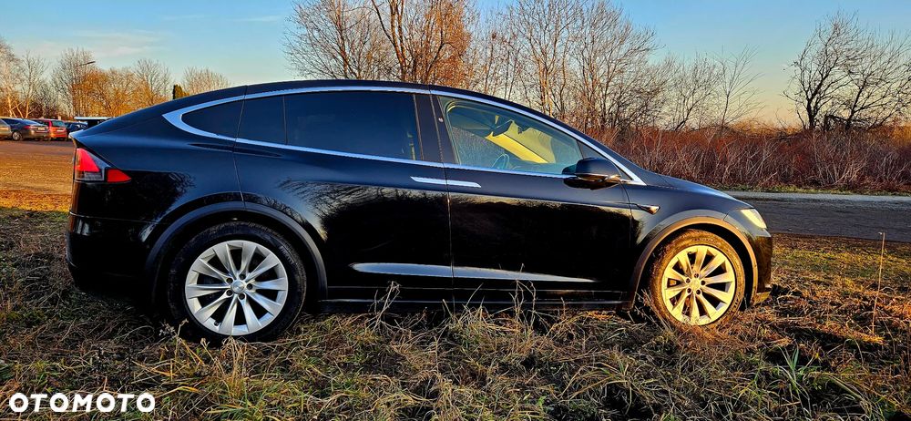 Tesla Model X Long Range Plus - 6