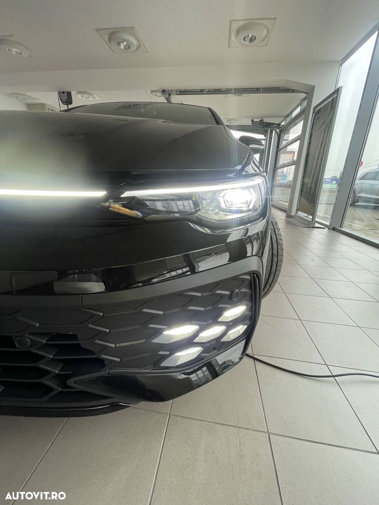 Volkswagen Golf - 15