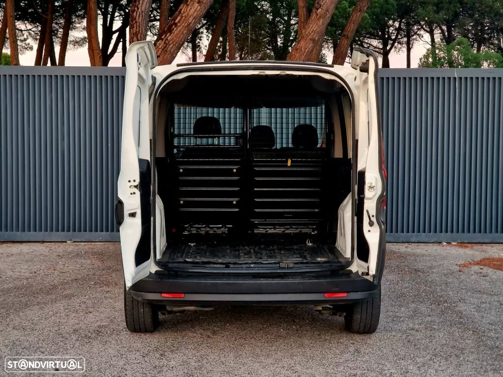 Fiat Doblo Cargo 1.6 Multijet-IVA Dedutível-AC - 10