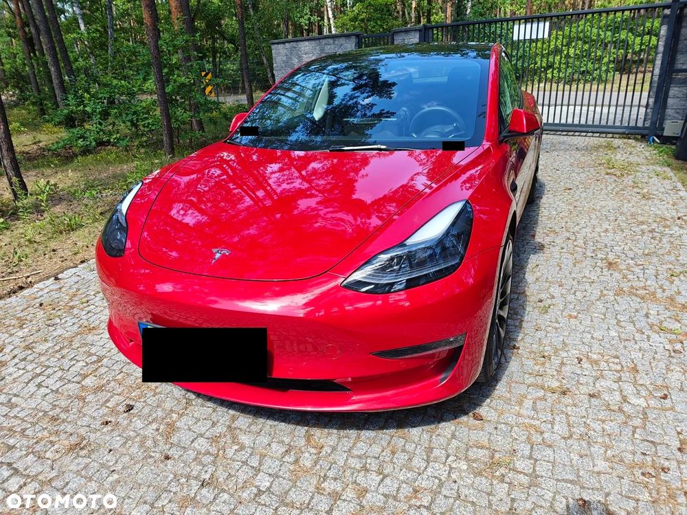 Tesla Model 3 - 11