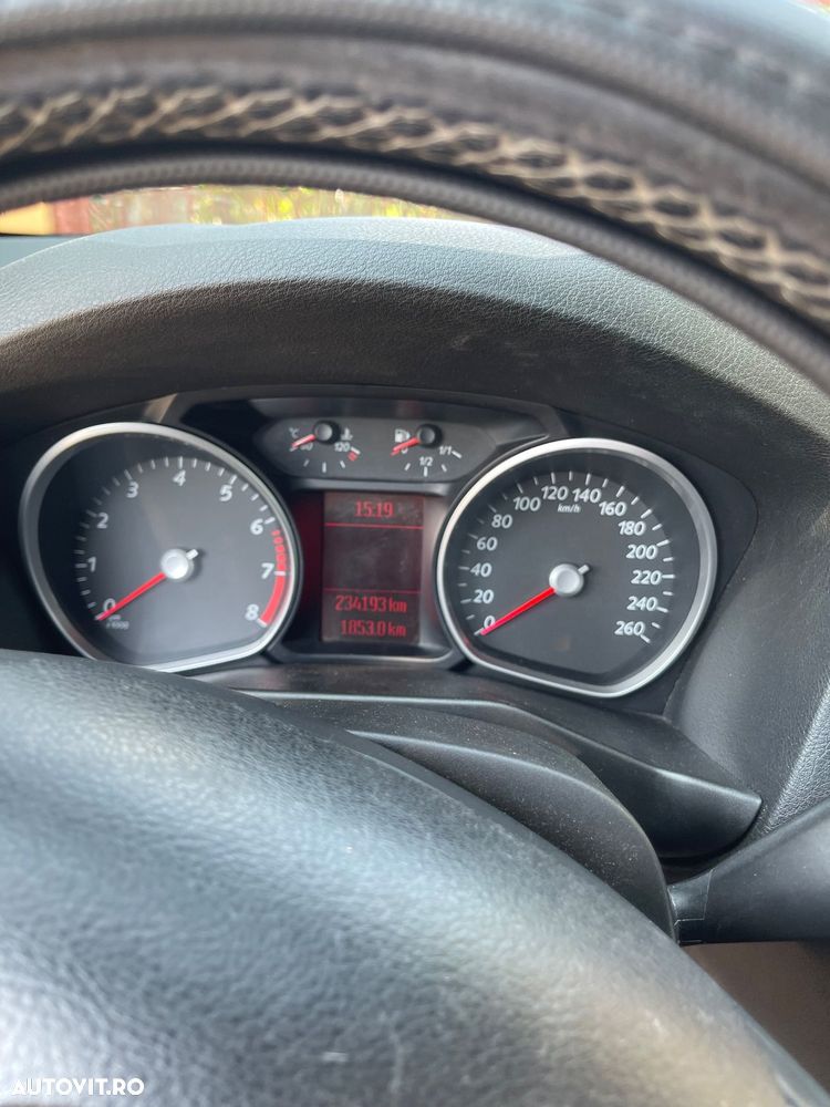 Ford Mondeo 2.0 PFi Titanium - 6