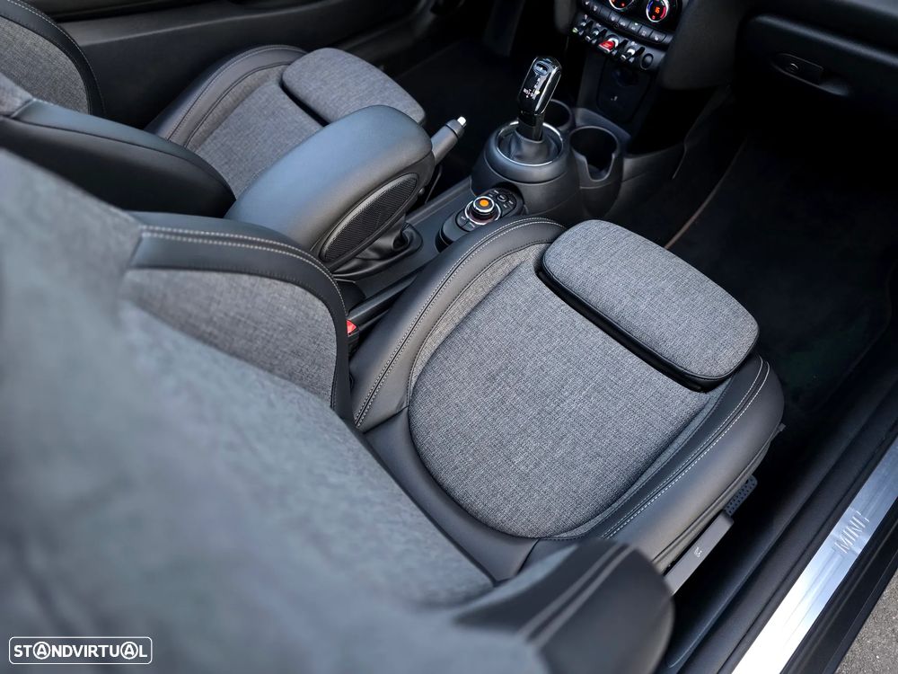 MINI Cabrio Cooper Auto. - 29