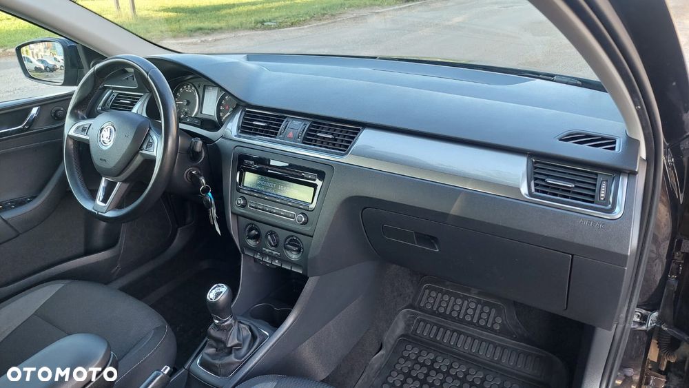 Skoda RAPID 1.6 TDI Ambition - 23
