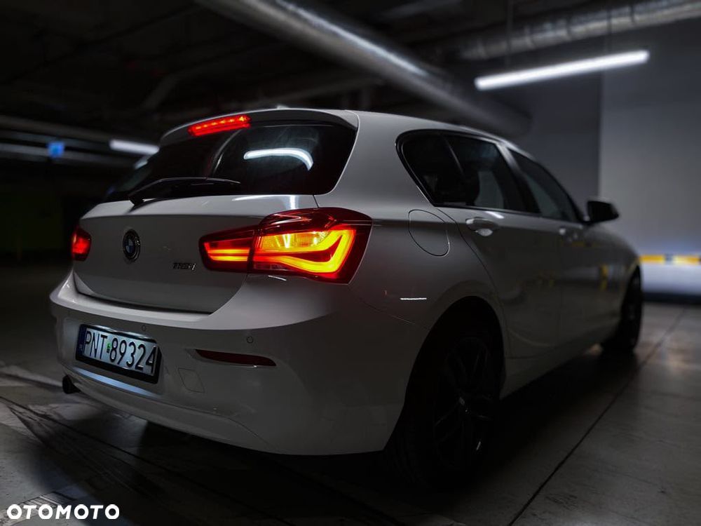 BMW Seria 1 116i - 8
