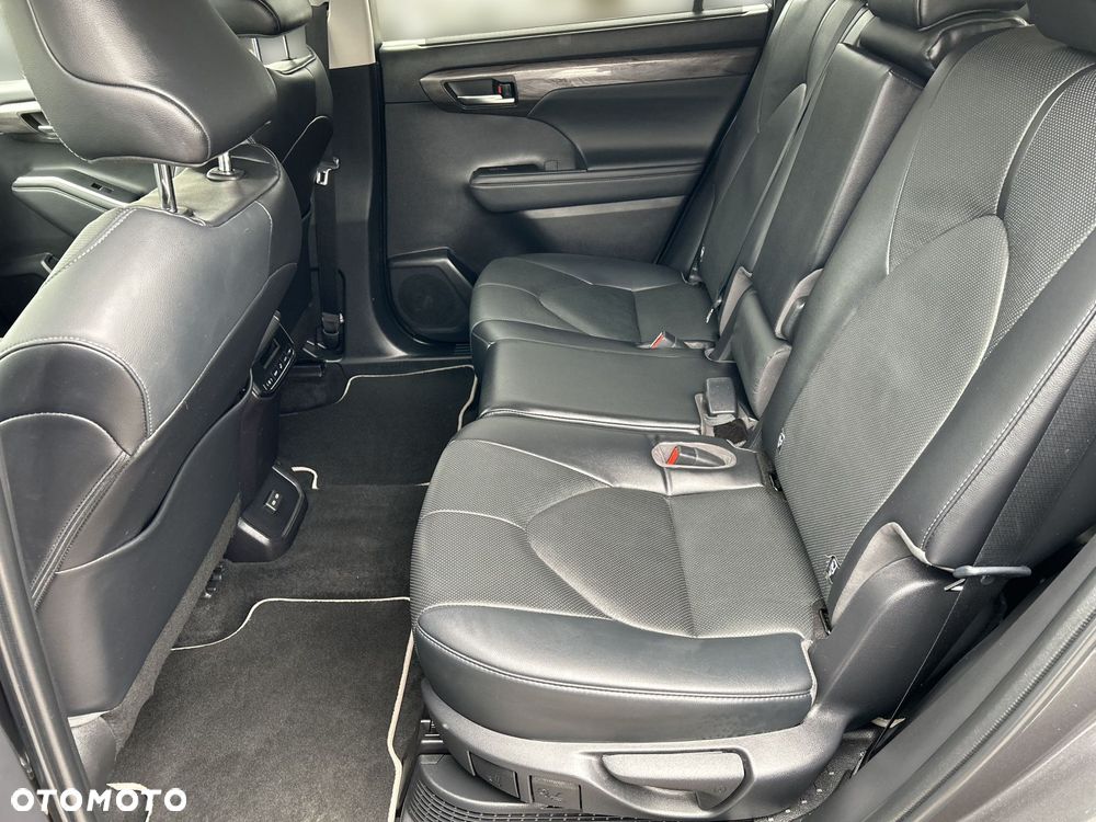 Toyota Highlander - 16