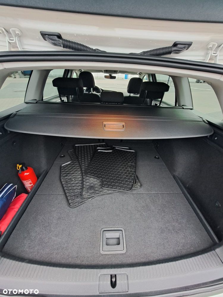Volkswagen Golf - 14
