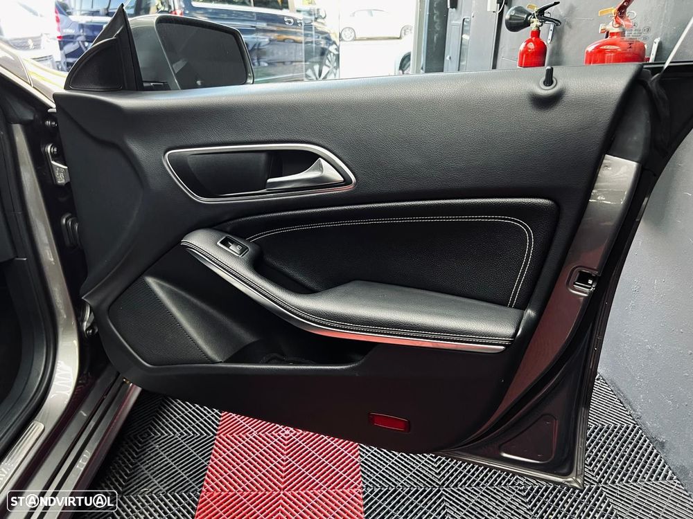 Mercedes-Benz CLA 180 d Shooting Brake Urban - 40