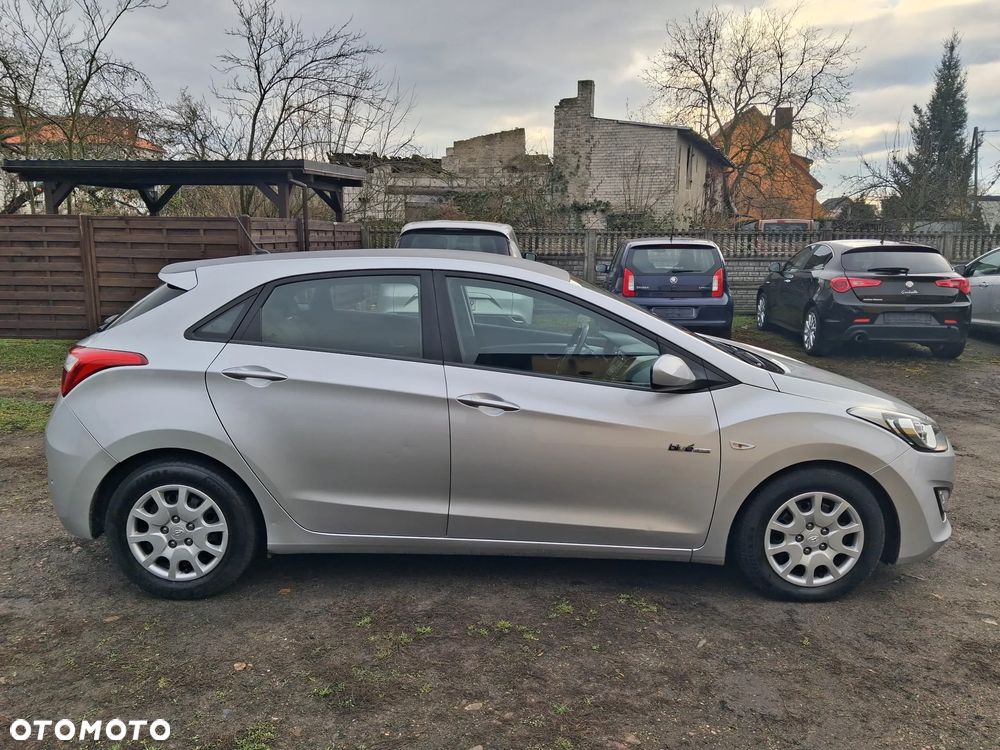 Hyundai i30 1.4 Trend - 7