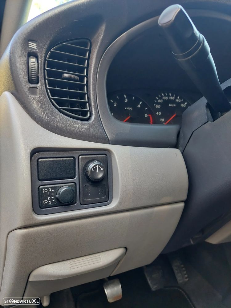 Nissan Almera - 13