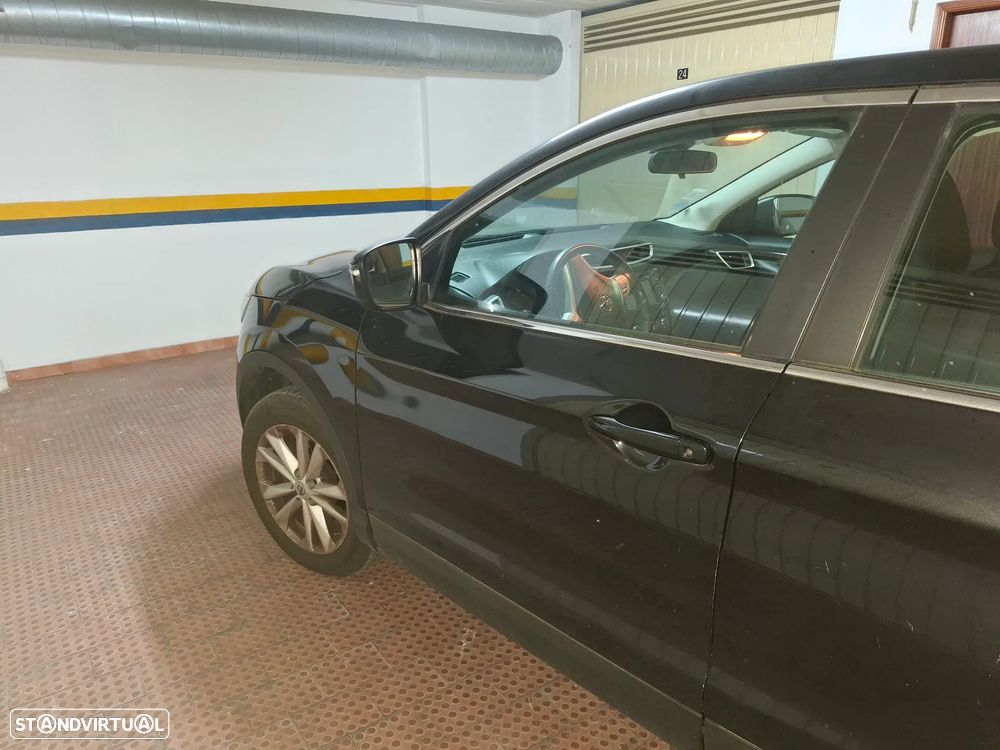 Nissan Qashqai 1.5 dCi N-Connecta - 17