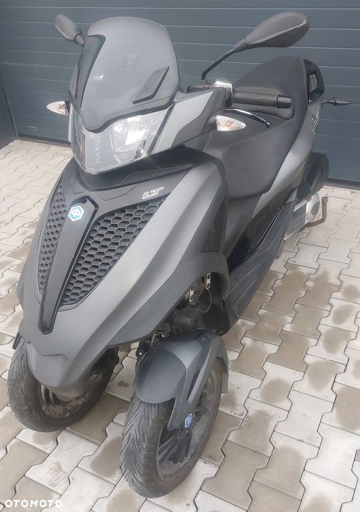 Piaggio MP-3 - 2