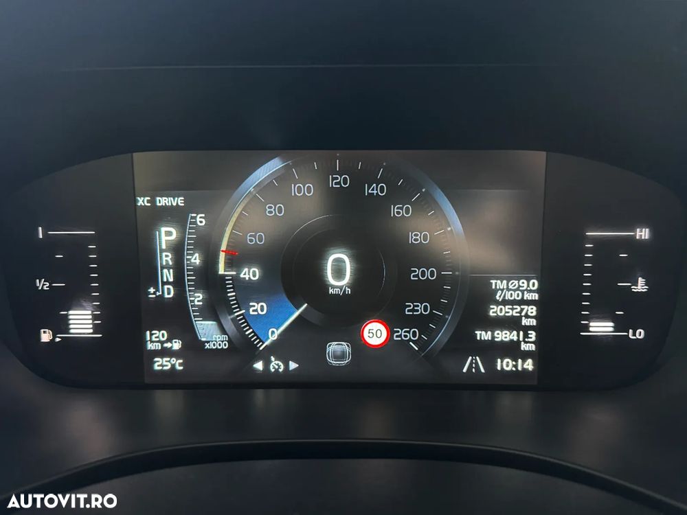 Volvo XC 60 D4 AWD Geartronic Momentum - 31