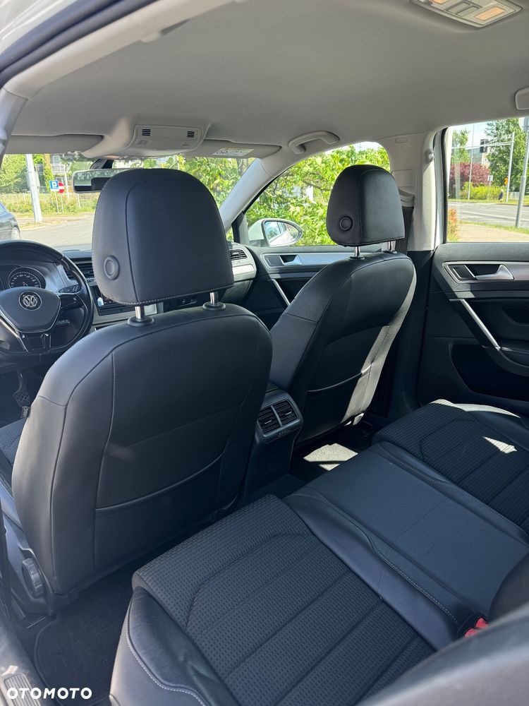 Volkswagen Golf 1.6 TDI BlueMotion Technology Comfortline - 12