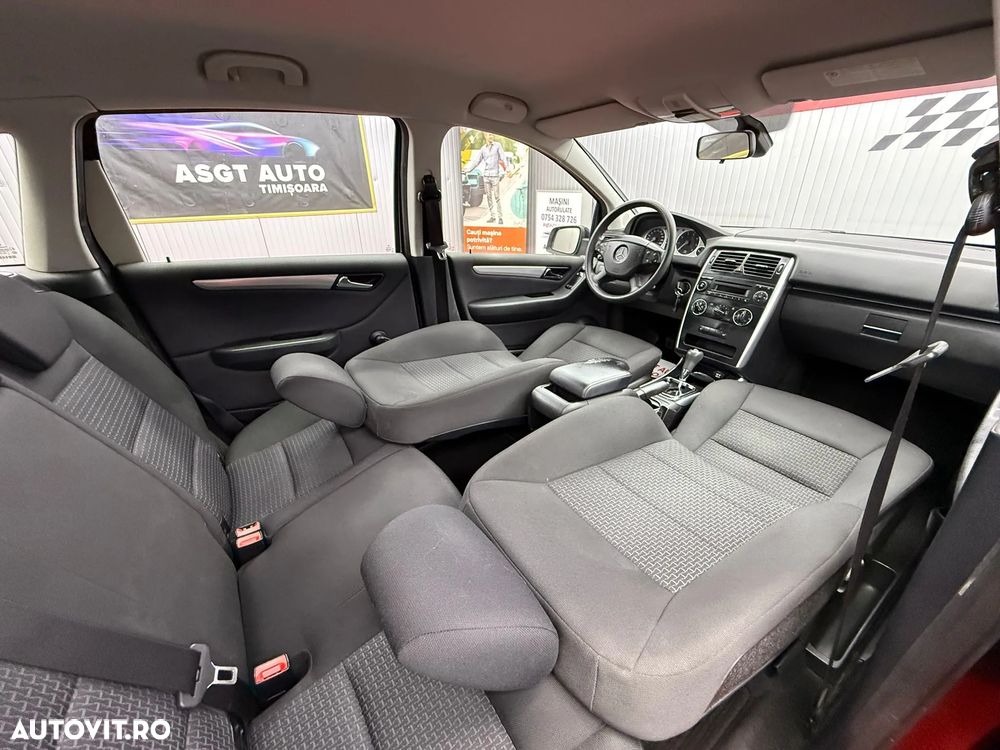 Mercedes-Benz B - 15