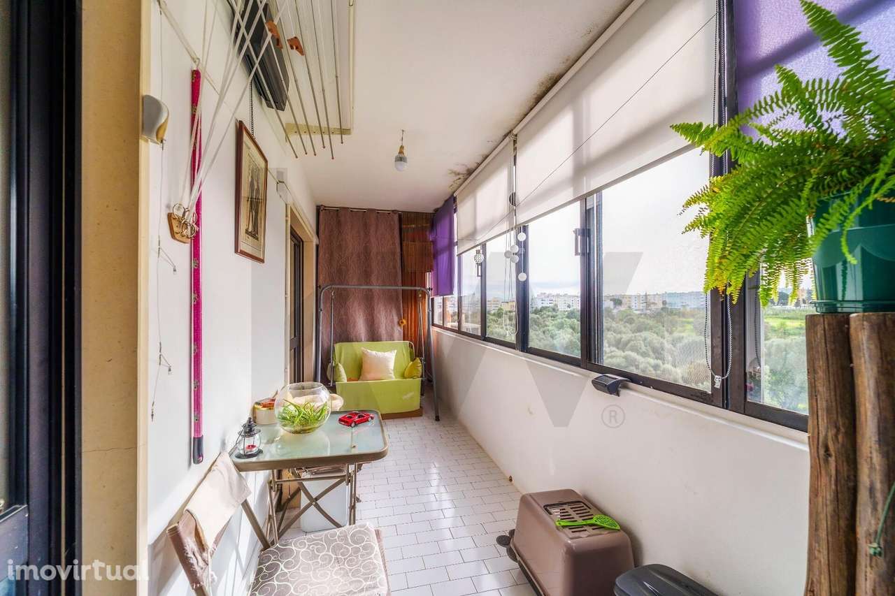 Apartamento T2, com áreas muito amplas e em muito bom estado de cons - Grande imagem: 4/23