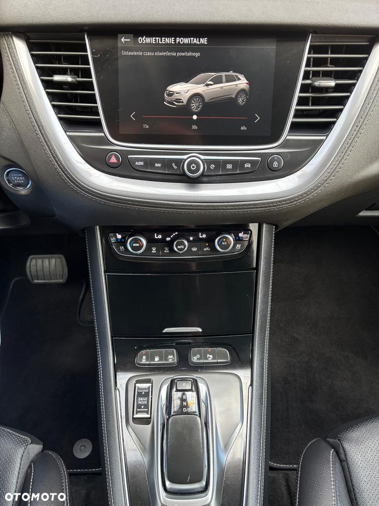 Opel Grandland X Plug-in-Hybrid4 1.6 DI Start/Stop Ultimate - 30