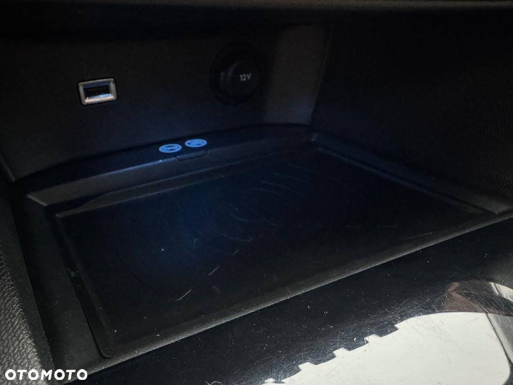 Peugeot 3008 BlueHDi 120 EAT6 Stop & Start Allure - 24