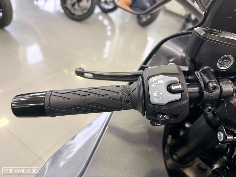 Suzuki Hayabusa - 6