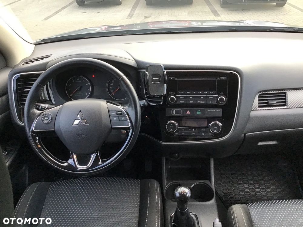 Mitsubishi Outlander - 7