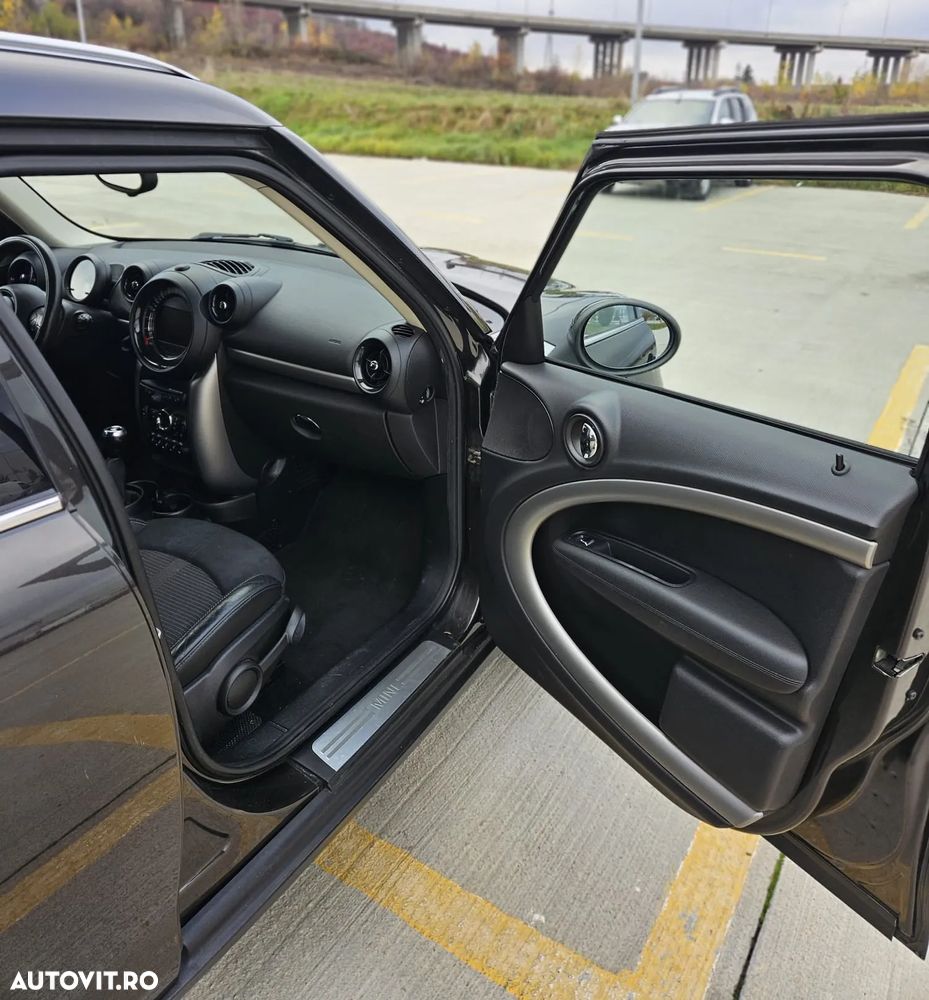 Mini Countryman Cooper D - 17