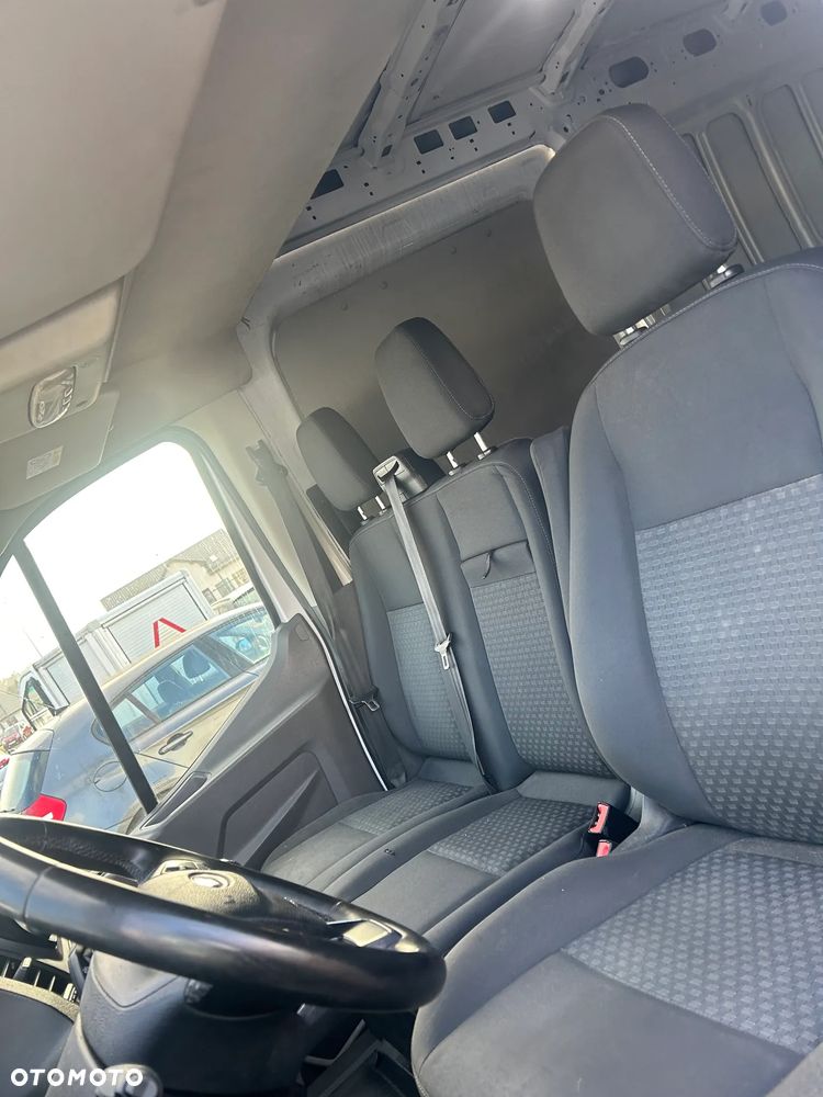 Ford transit - 18