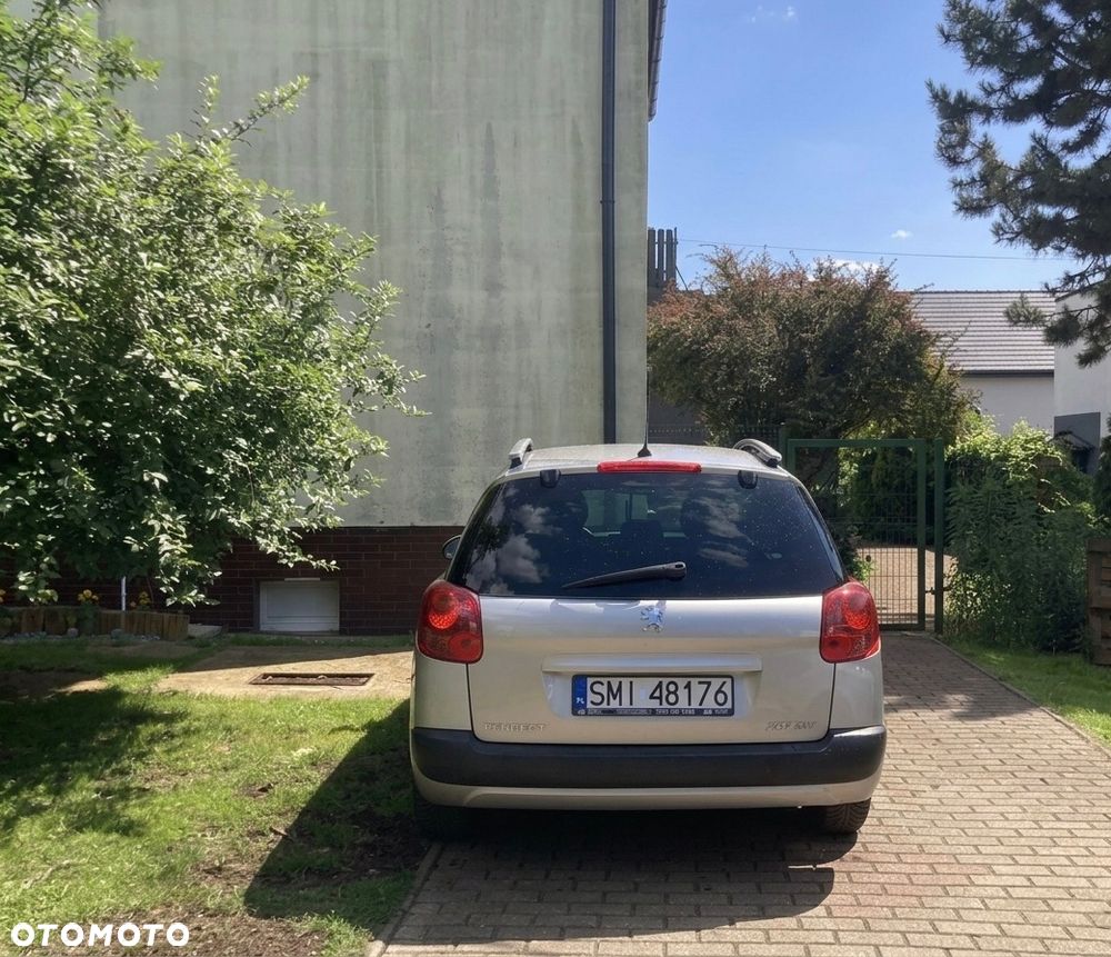 Peugeot 207 - 4