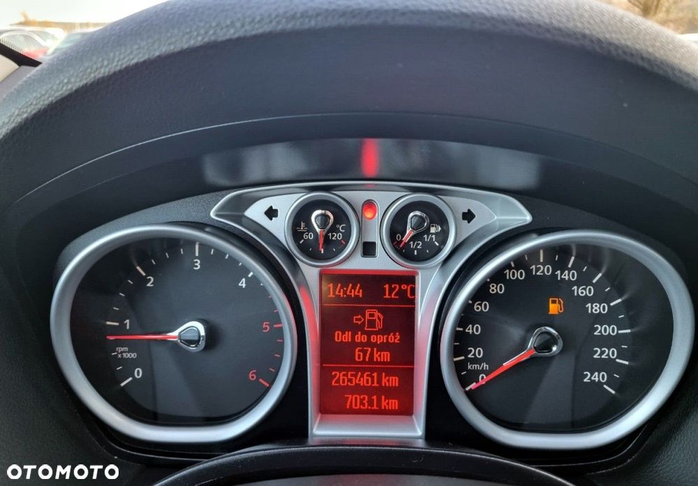 Ford Kuga - 36