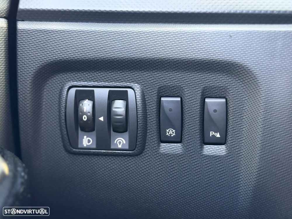 Renault Captur 1.5 dCi - 19