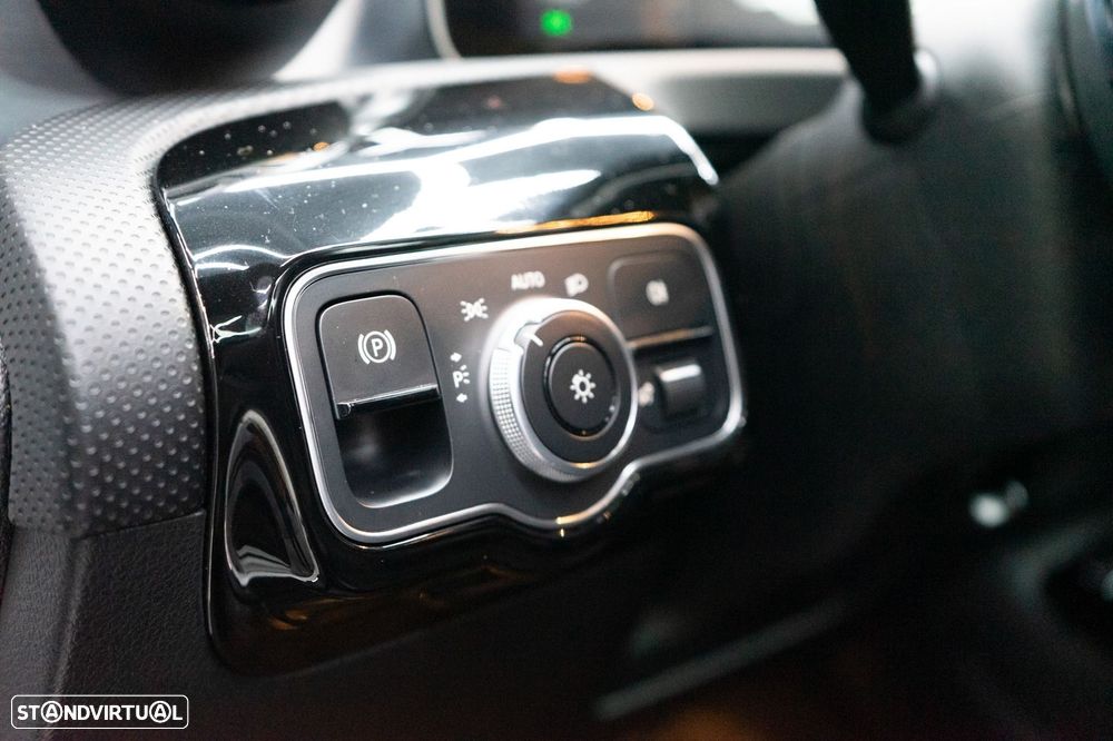 Mercedes-Benz A 35 AMG 4Matic - 26