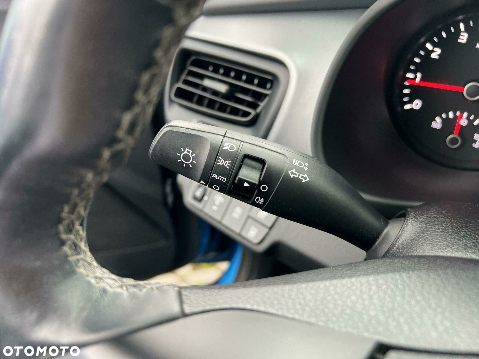 Kia Stonic - 22