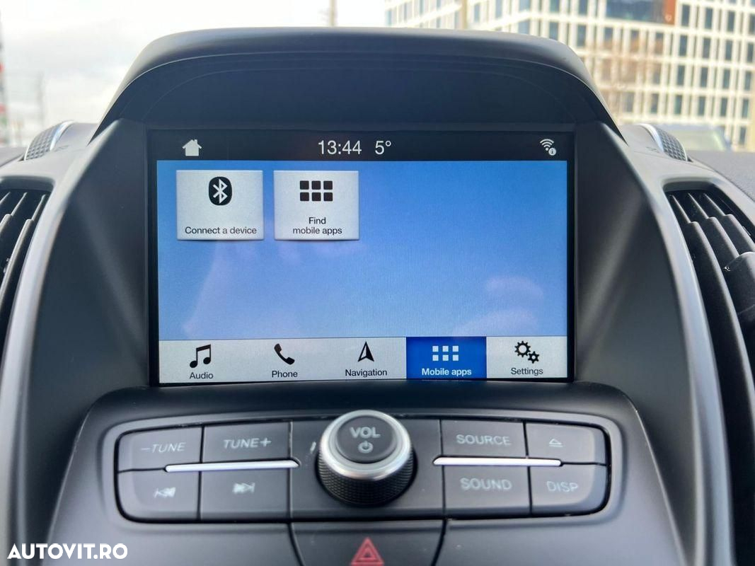Ford Kuga - 16