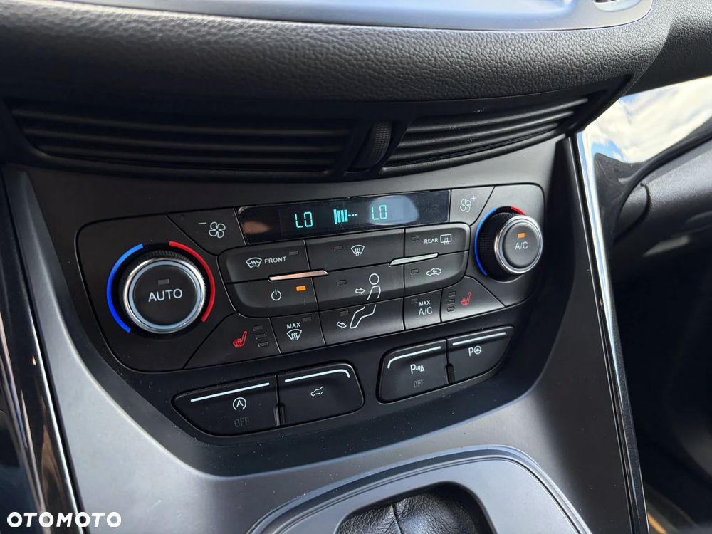 Ford Kuga 1.5 EcoBlue ST-LINE - 30