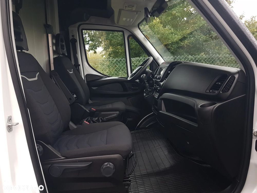 Iveco DAILY KONTENER NISKOPODŁOGOWY 4,43x2,23x2,42 SKLEP FOODTRUCK BAR KLIMA KONIOWÓZ KAMPER - 22