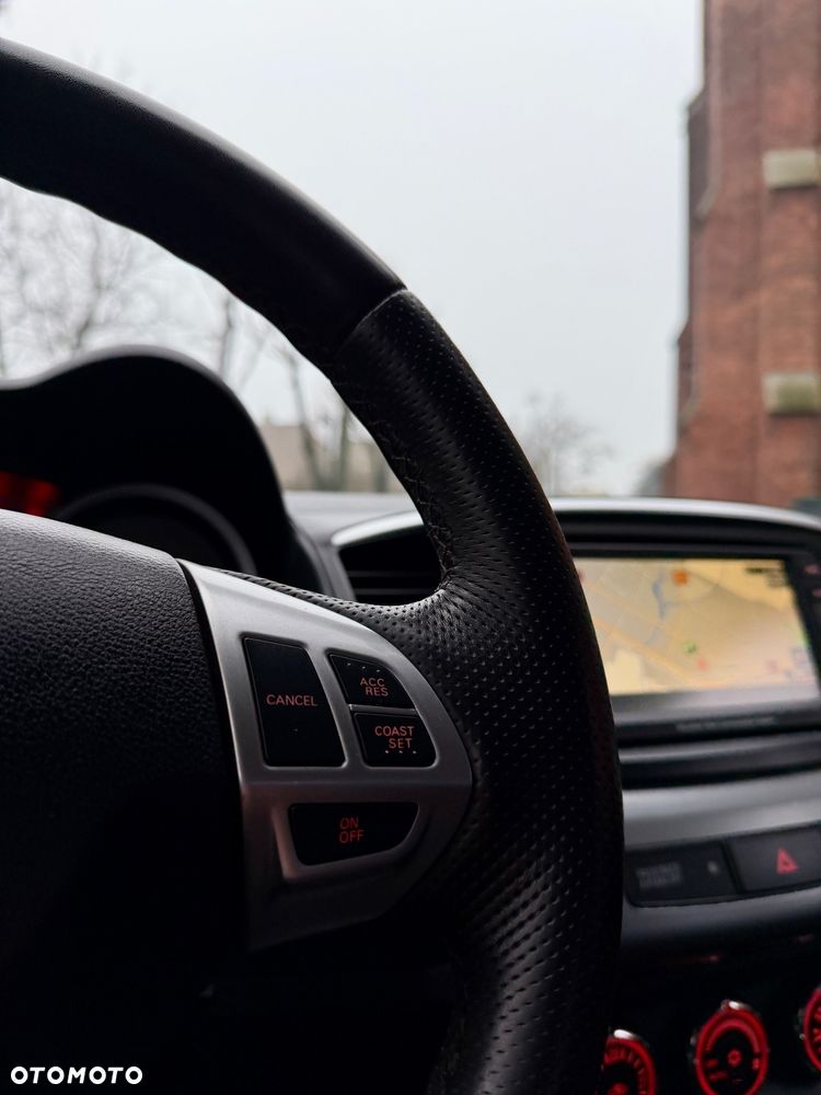 Mitsubishi Lancer - 17