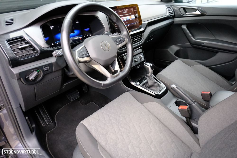 VW T-Cross 1.0 TSI Urban DSG - 6