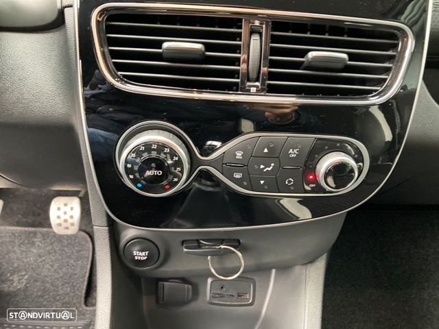 Renault Clio Sport Tourer (Energy) TCe 90 Bose Edition - 25