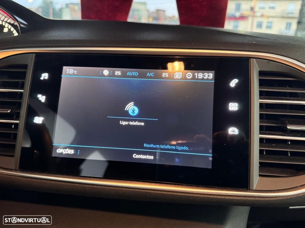 Peugeot 308 1.2 PureTech Business Line - 32