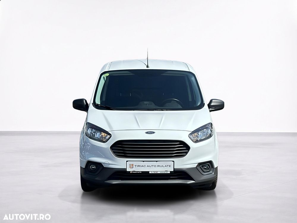 Ford Transit Courier - 9