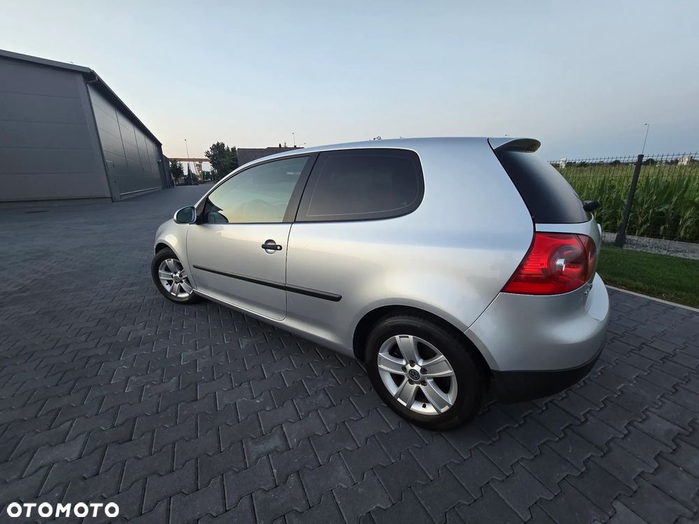 Volkswagen Golf 1.9 TDI Sportline - 10
