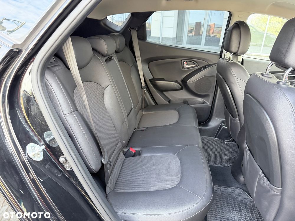 Hyundai ix35 blue 1.6 2WD Finale Silver - 16