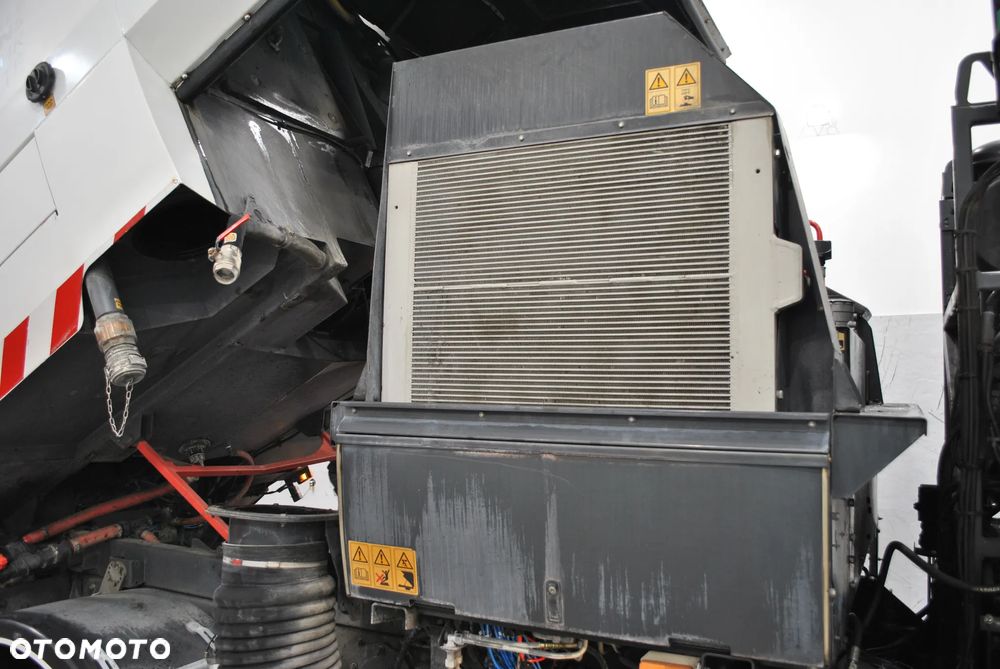 Renault Midlum 220 Zamiatarka SEMAT Johnston Szczotki L/R 2014r 2770 Mth - 12